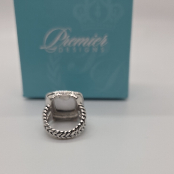 Premier Designs Sapphire Blue and Silver Ring - Picture 3 of 4